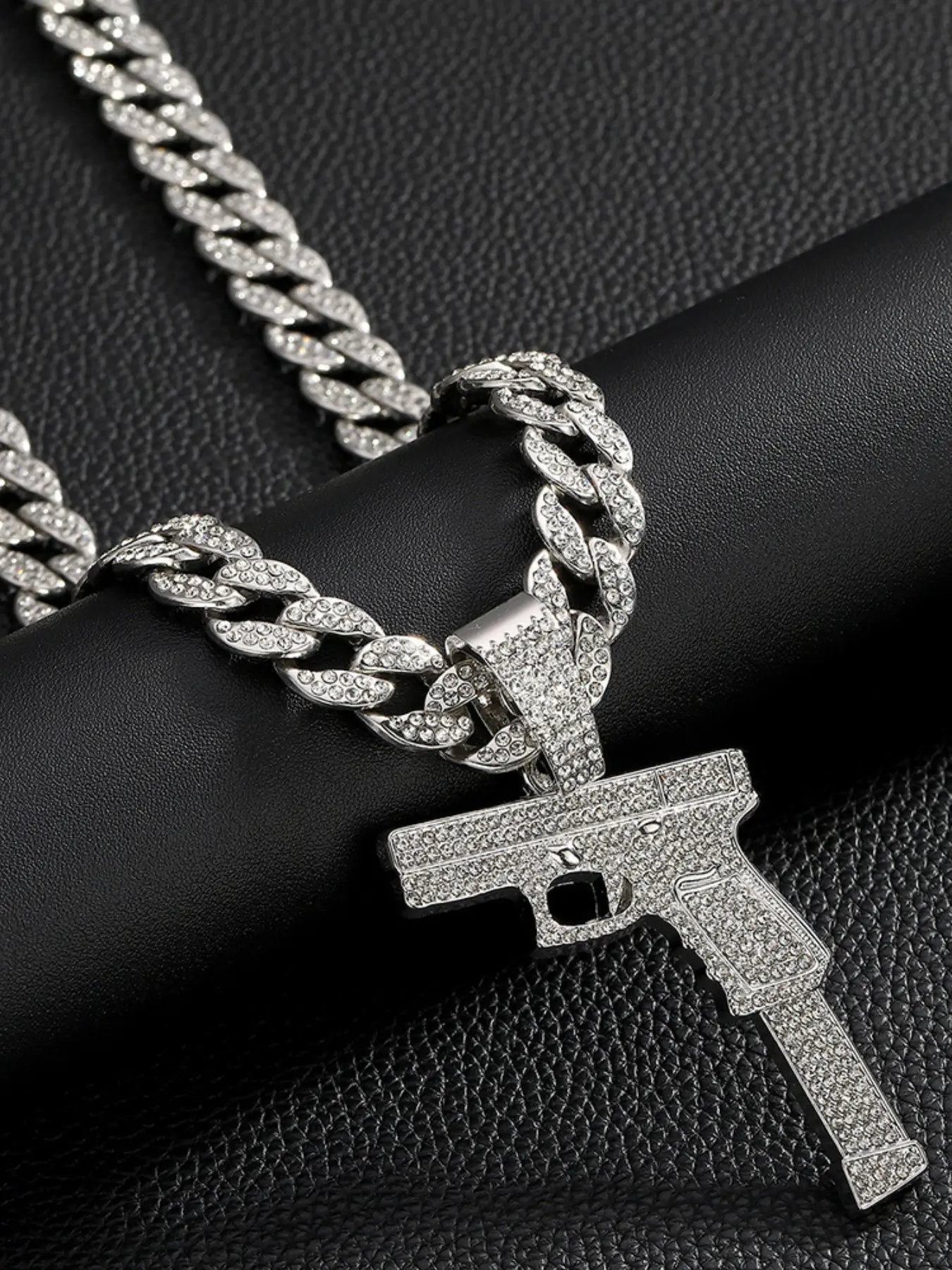 New Full Diamond Pistol Pendant Necklace for Men, Hip Hop Style Alloy Cuban Bling Chain, Trendy Cross-Border Fashion Jewelry, Cuban Link Chain