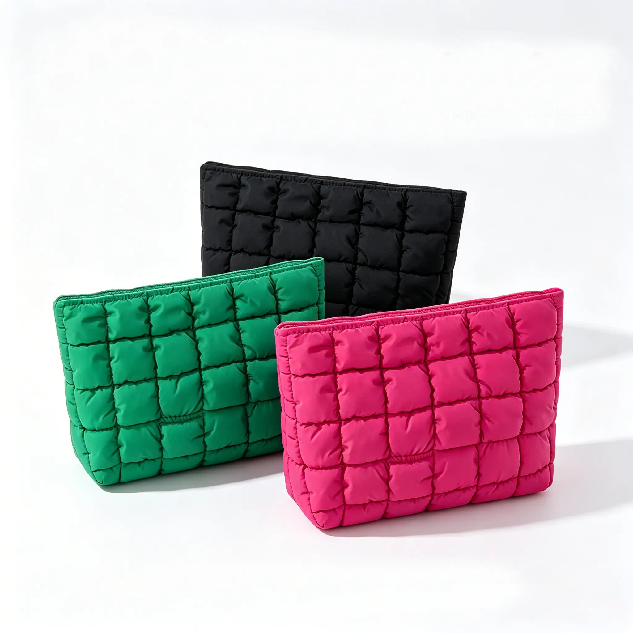 Quilted Puffy Fashion Clutch, Large Capacity Makeup Bag with Inner Divider Pocket, Wide-Open Design Handbag for Women Daily & Travel Organizer