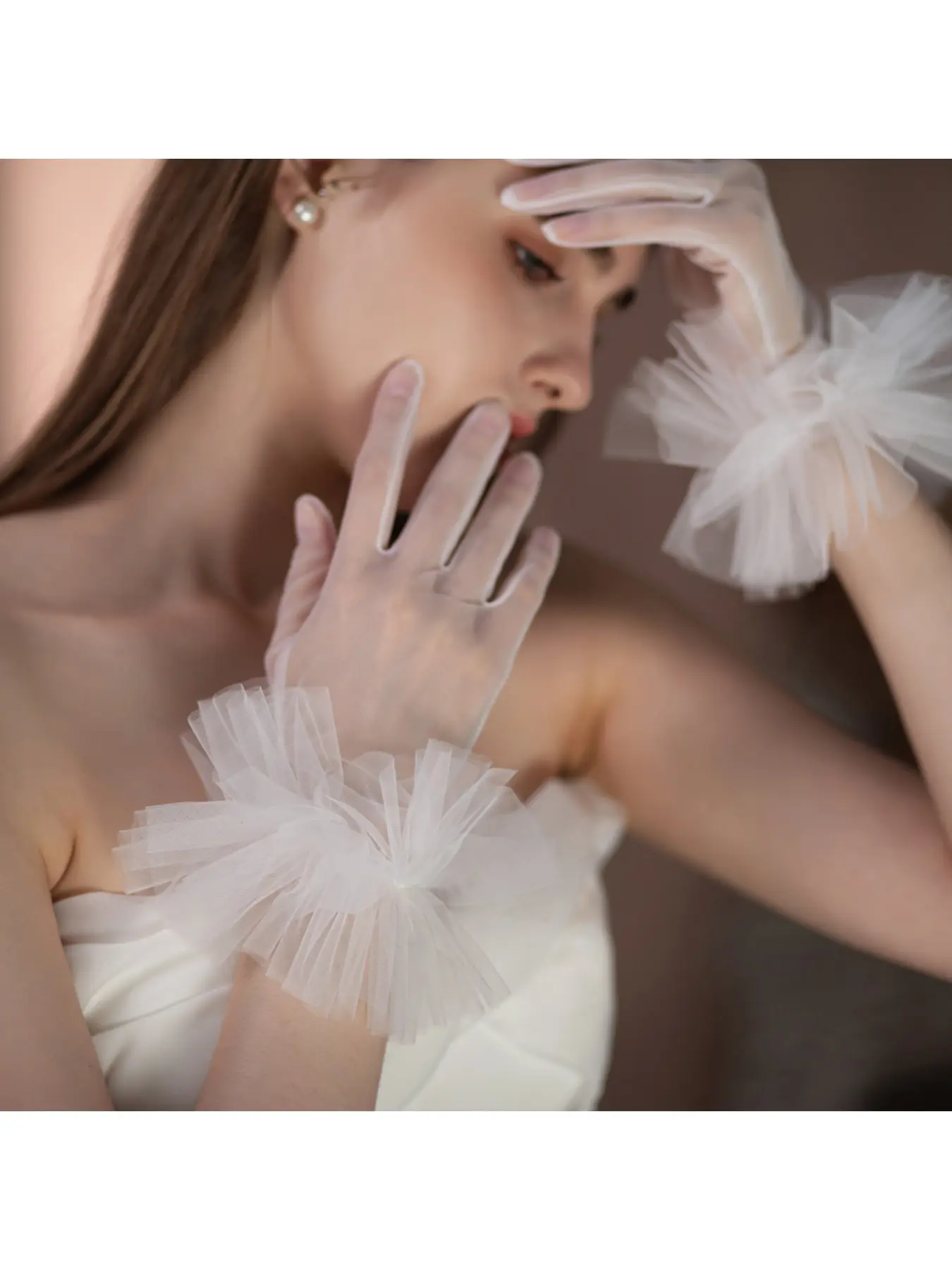 Ladies' New Frilly Wedding Gloves White Short Bridal Gown Gloves for Evening Banquet Party Outfit Bridal Accessories
