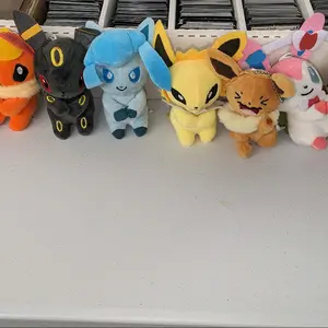 Pomemon Eeveelutions 3.5" Plushie Keychains QTY 8