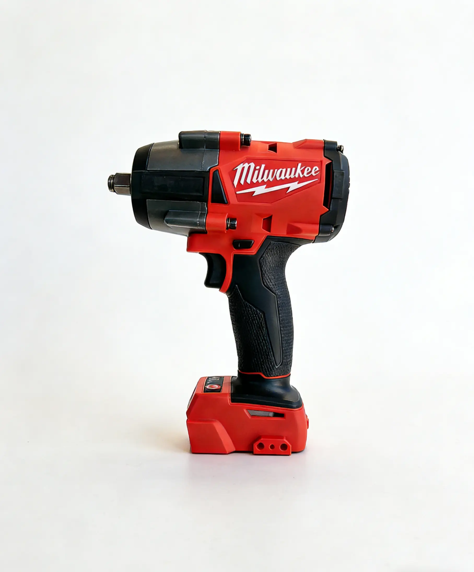 Milwaukee 1000Nm Impact Wrench: Heavy-Duty Power in an Ergonomic Design#milwaukeetools  #impactwrench  #offroadrecovery  #ultimatesetup  #diytools