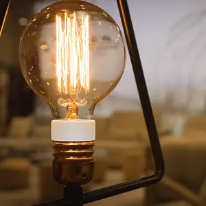 YI LIGHTING shop logo