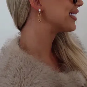 RYLEIGH EARRINGS