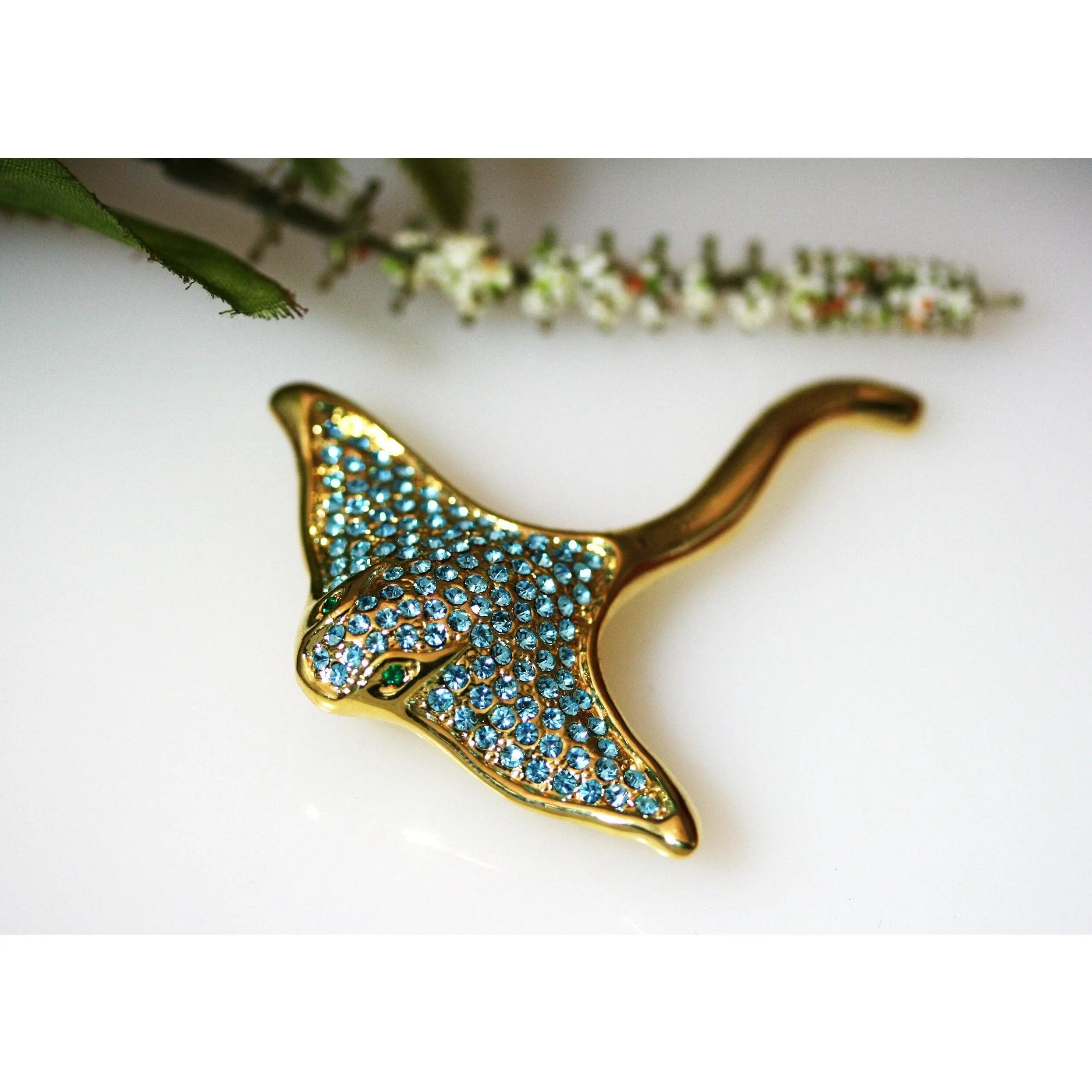 Rhinestone Stingray Fish Pin Shark Manta Ray Aquamarine Brooch Rhinestone Manta Ray (Devil fish) Brooches