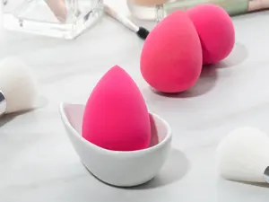 Pink Blender Makeup Sponge | 4 pack | Streak Free Application | Vegan, Cruelty Free | Sponges & Applicators