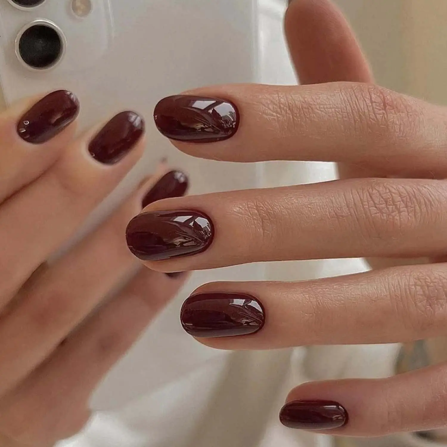 24pcs Glossy Short Square Nail Tips Solid Wine Red Sparkling Press-On False Nails for Women Girls Daily Party Wear