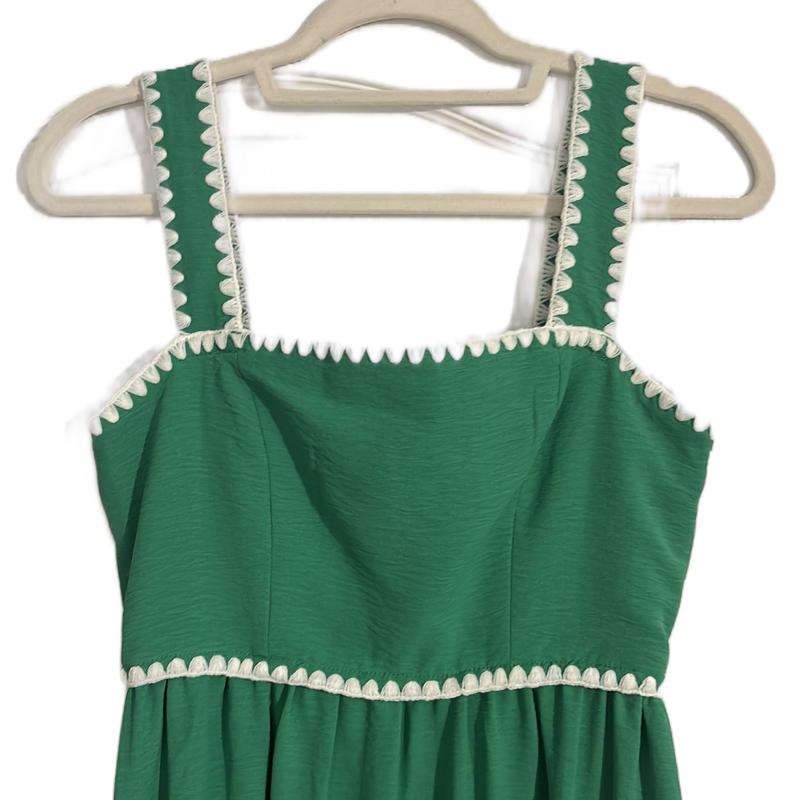 Kelly Green Meadow Dress for Women - Casual Style - Womenswear       Comfort Sleeveless Lady Casual Wear Summer Basic