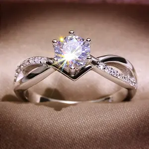 Women's Elegant and Simple Engagement Ring - Cubic Zirconia, Suitable for Daily Wear and Valentine's Day Gift Jewelry Gold Diamond