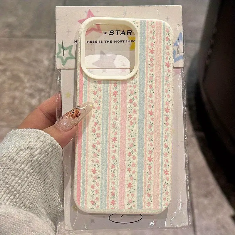 A Fresh Pattern of Light Blue Striped Flowers Suitable for Iphone 17 16 Pro Max Cases, Compatible with for iphone 15 Pro Max/14/16 Plus/15/13 Pro/12/11. Simple TPU, Shockproof, Stylish Protective Cover with High Aesthetic Appeal.