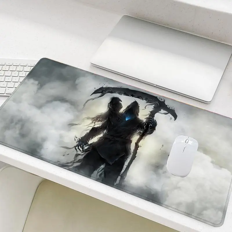 Grim Reaper Pattern Graffiti Mouse Pad, Rectangle Gaming Mouse Pad, Made For Gaming, Non-Slip Mousepad, Office Desk Keyboard Mouse Mat for Home Office Game, Gaming Accessory, Desk Accessories
