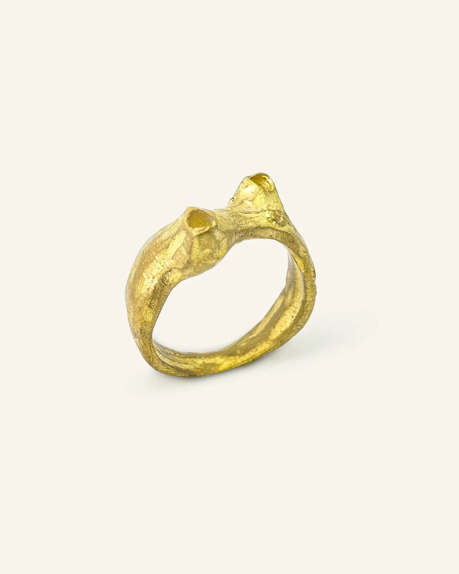 Coral Ring – Brass