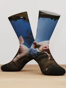 Cute Pig Farm Crew Socks, One Pair, Animal Nature Scene Socks, Bamboo Fiber Soft Unisex Socks