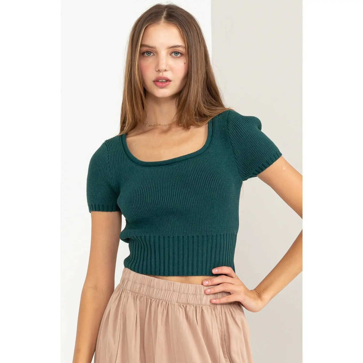 Scoop Neck Short Sleeve Knit Top