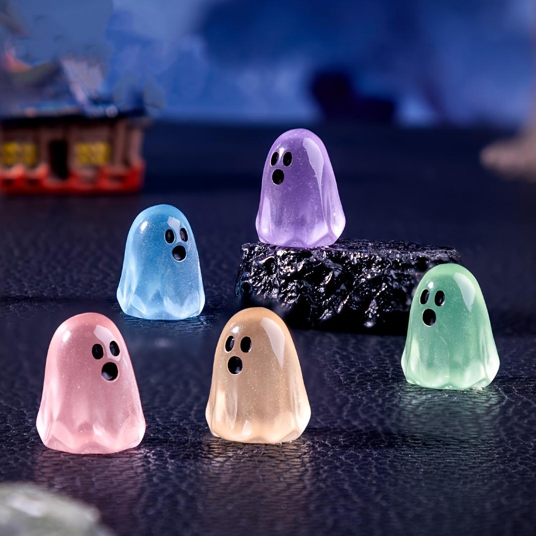 Glow-In-Dark Mini Ghost Figurines (20/50Pcs, Random Colors), Halloween Collectible Miniatures, Home Decor Statues for Desktop & Car Landscape Accents