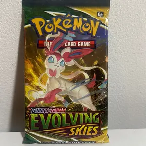 Pokemon sword & shield evolving skies pack