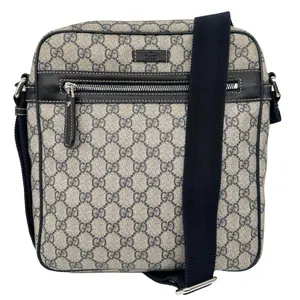 Pre-owned GUCCI Canvas Messenger Bags GG Supreme Messenger Bag Beige 201448