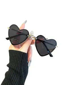 Women's Elegant Heart Shaped Sunglasses, Trendy Styling Fashionable Sunglasses for Everyday Use, Trendy Beach Eyewear, Fashion Accessories for Outdoor Activities