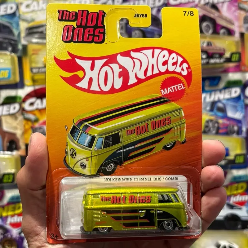 the Hot ones Volkswagen Bus Combi Diecast car 1:64 scale