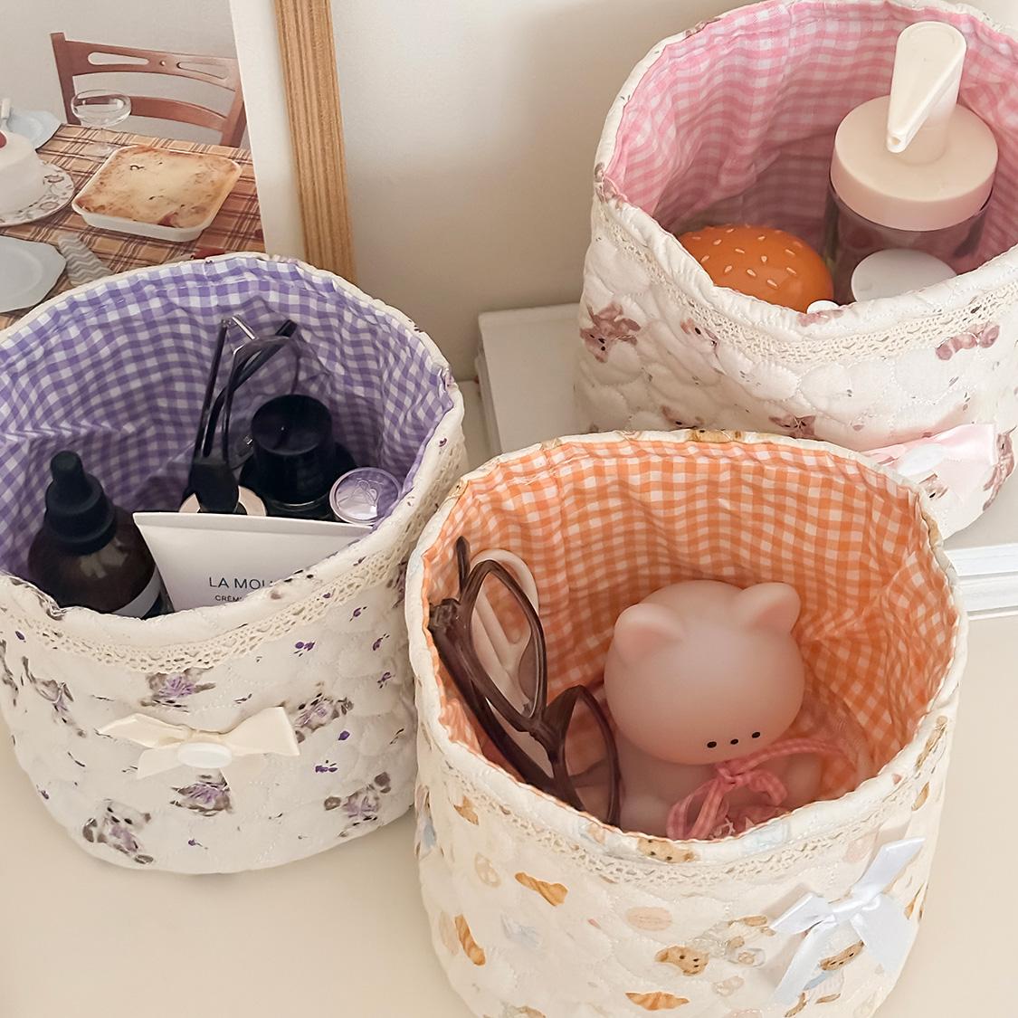 Cartoon Bear Round Quilted Storage Basket with Plaid Lining Fabric Storage Bin — Girly Desktop Organizer