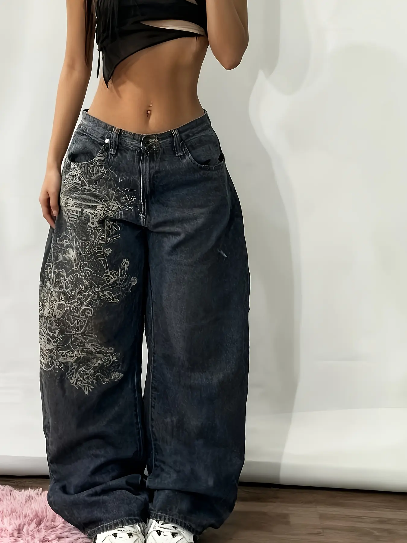Y2K Low Rise Baggy Wide Leg Jeans, Dark Acid Wash Vintage Denim Pants with Side Floral Scroll Print, 90s Grunge Punk Oversized Relaxed Fit Streetwear Trousers Bottoms Womenswear
