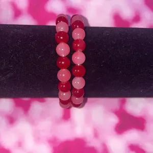 Valentines Day bead bracelet