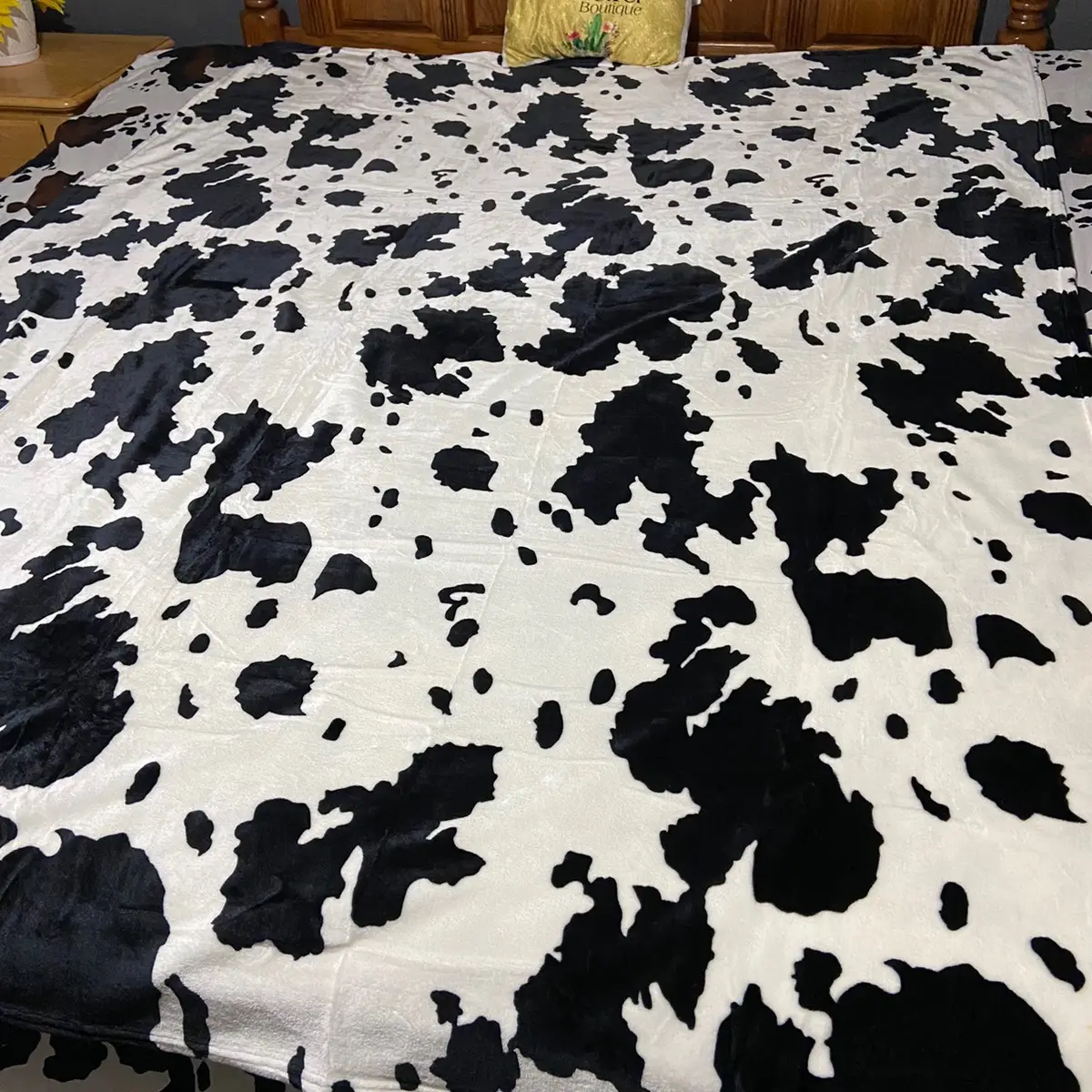 TWIN SIZE THROW BLANKET 60”x80”