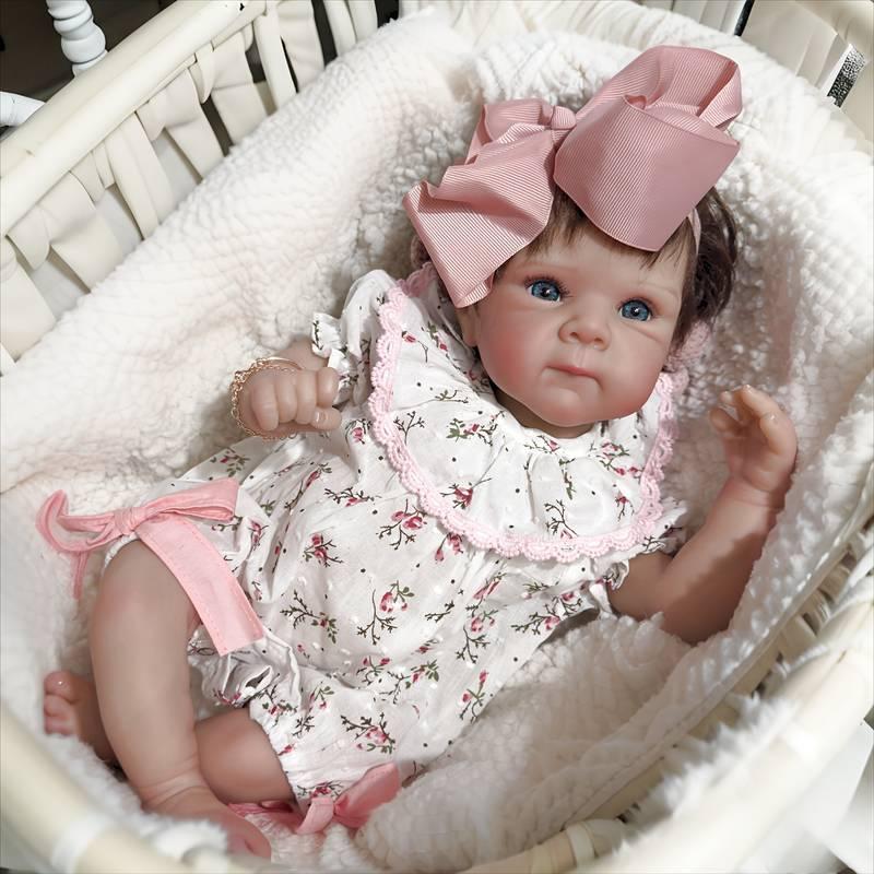 Lifelike Reborn Baby Dolls 18 Inch Realistic Newborn Baby Doll Soft Body Real Life Baby Dolls Girl with Accessories Gifts for Kids Age 3 + & Collection