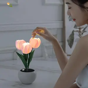 Tulip Design Table Lamp, USB Rechargeable LED Night Light, Artificial Flower with Vase, Decorative Light for Home Living Room Bedroom