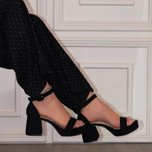 Fanny - Platform Block Heels with Ankle Buckle Strap, Cushioned Footbed & Retro Vibes for Vintage-Inspired Outfits or Date Nights