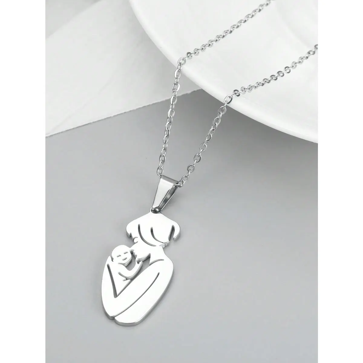 1 Pc Mother's Day Love Necklace Stainless Steel Simple Pendant Collarbone Chain Casual Style Trend Design Gift for Mom and Mother-in-law Exquisite High-end Accessories