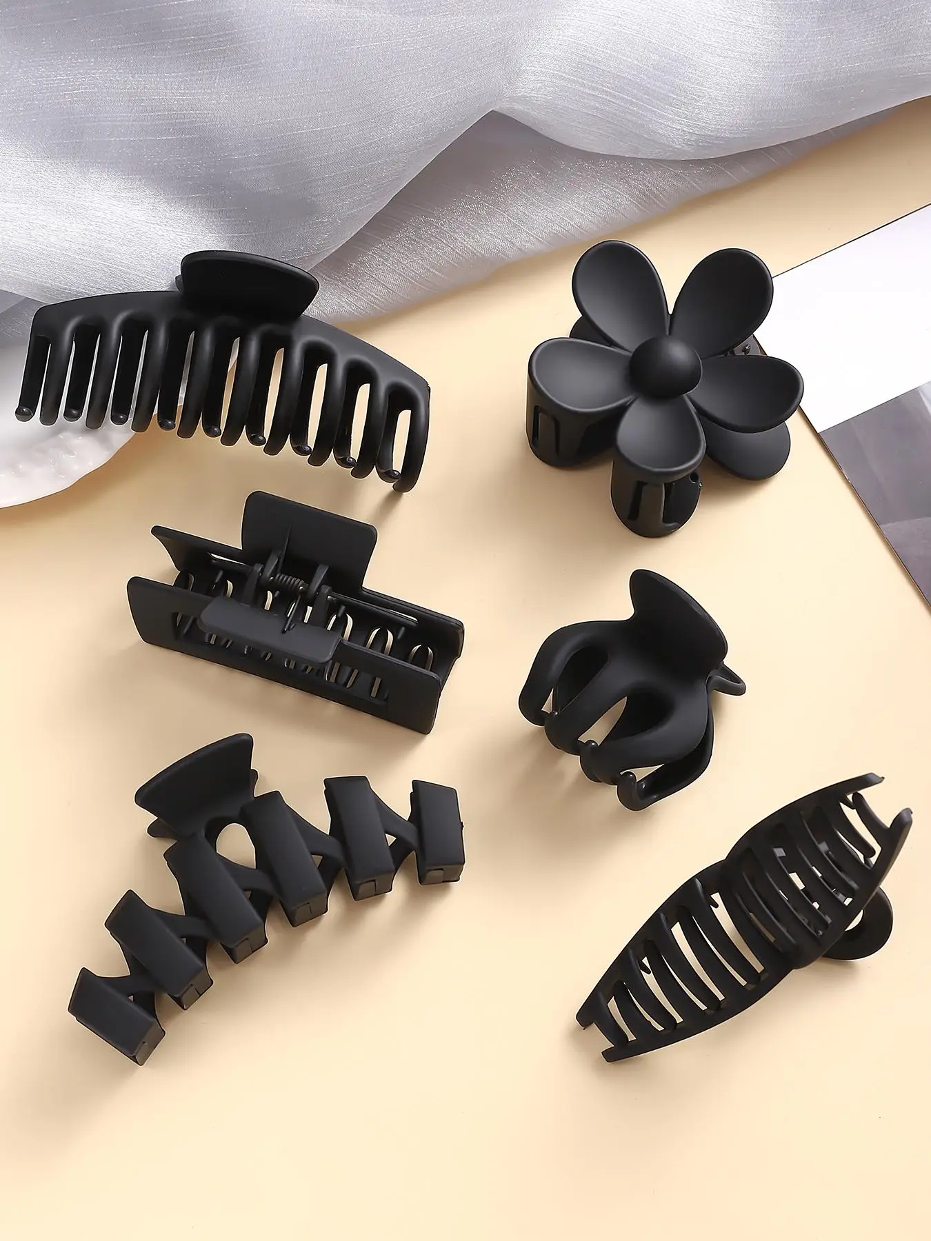 Summer 2024 Simple Plain Hollow Out Design Hair Claw, Fashionable Hair Accessories for Women & Girls, Frosted Anti-skid Design Hair Claw Suitable for