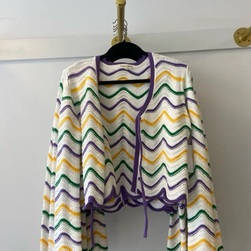 MG Crop Crochet Bell Sleeves