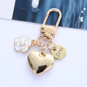 1pc Fashion Alloy Heart Keychain Pendant Cute Pearl Camellia Letter Metal Additions Earphone Case Bag Charm