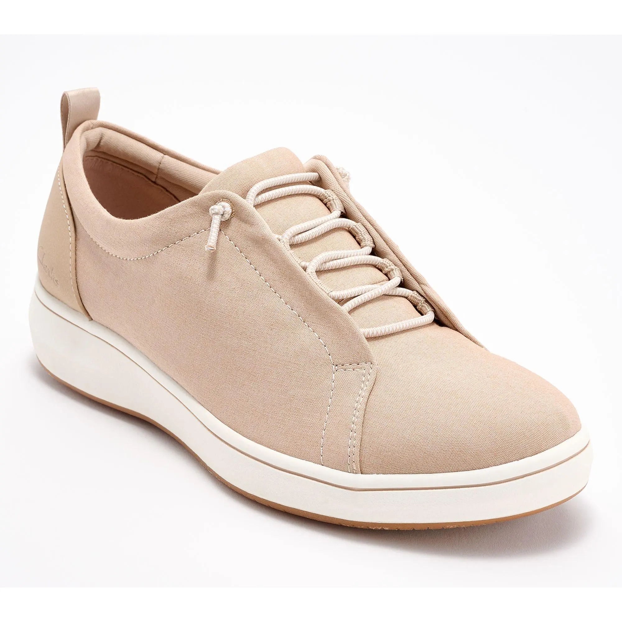 Clarks Cloudsteppers Bungee Sneakers -BreezeSky Lace Clarks Cloudsteppers Bungee Sneakers -BreezeSky Lace
