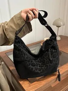 Retro fashion Leopard-print shoulder bag, Hobo crossbody bag, niche design personality lazy wind casual versatile shoulder bag, classic daily commuter shoulder bag, adjustable shoulder strap shoulder bag suitable for student  , shopping and so on.