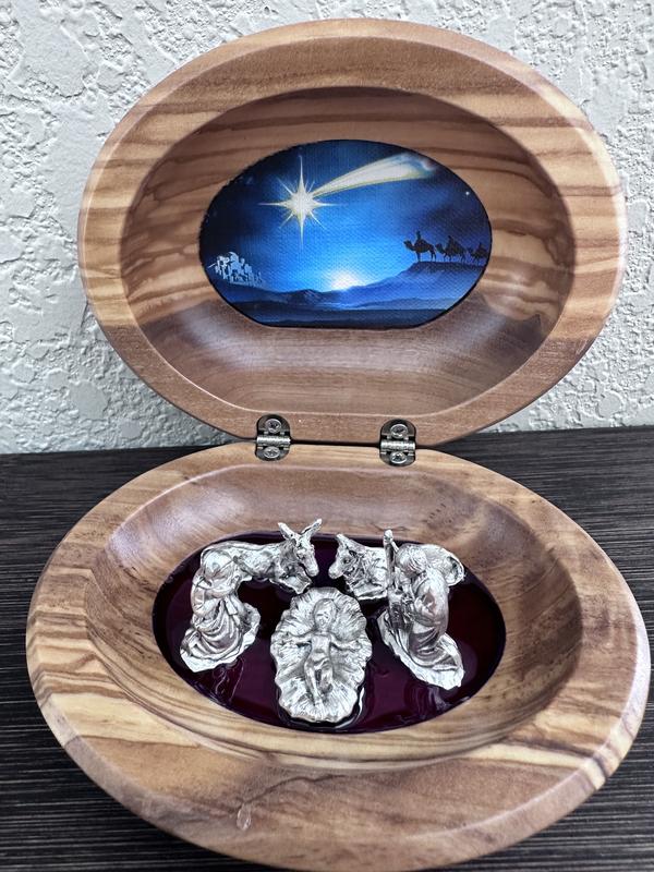 Olive Wood Nativity Scene, Size 5x2.5 Inches