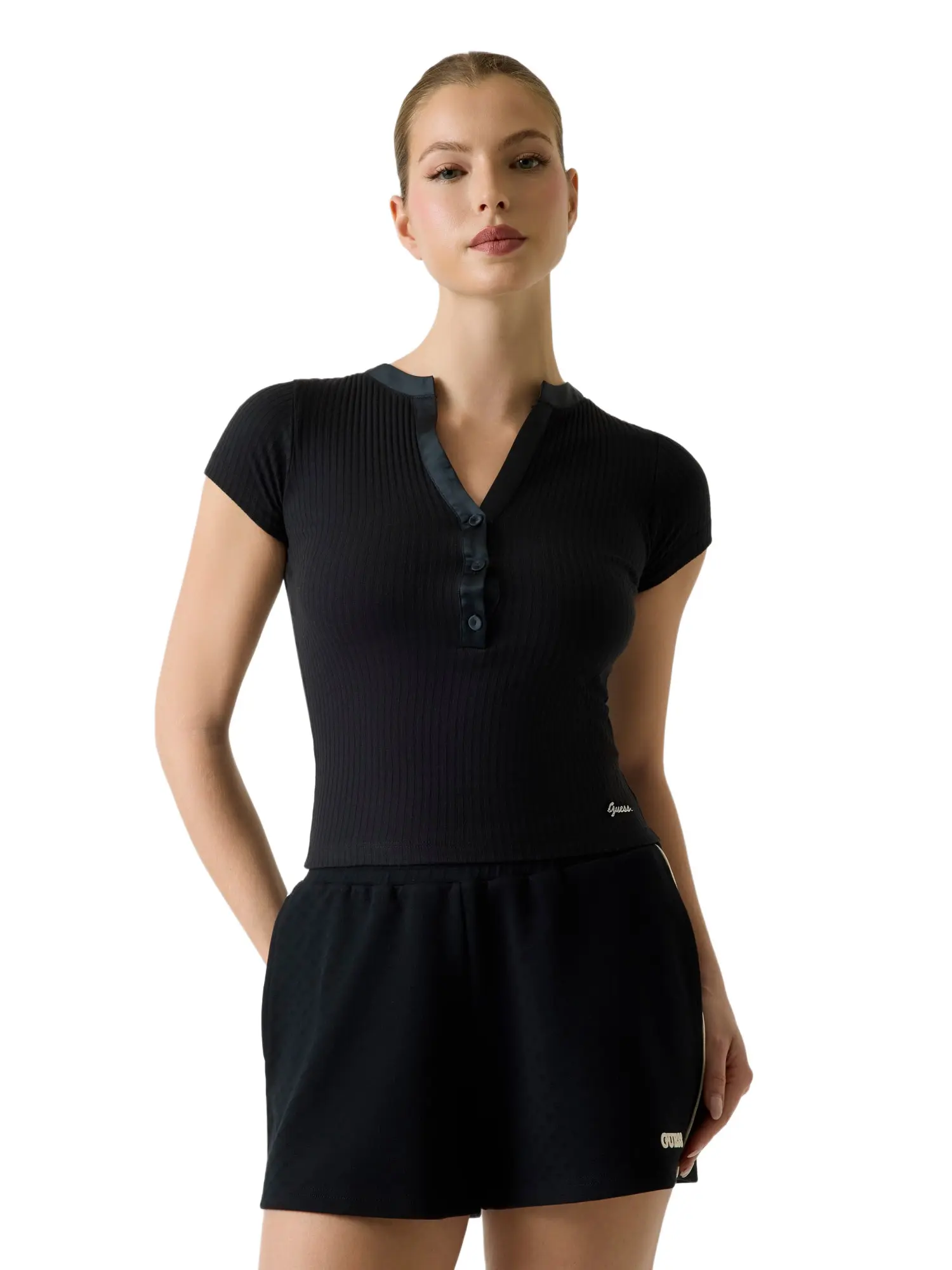 GUESS Female Cotton-blend t-shirt