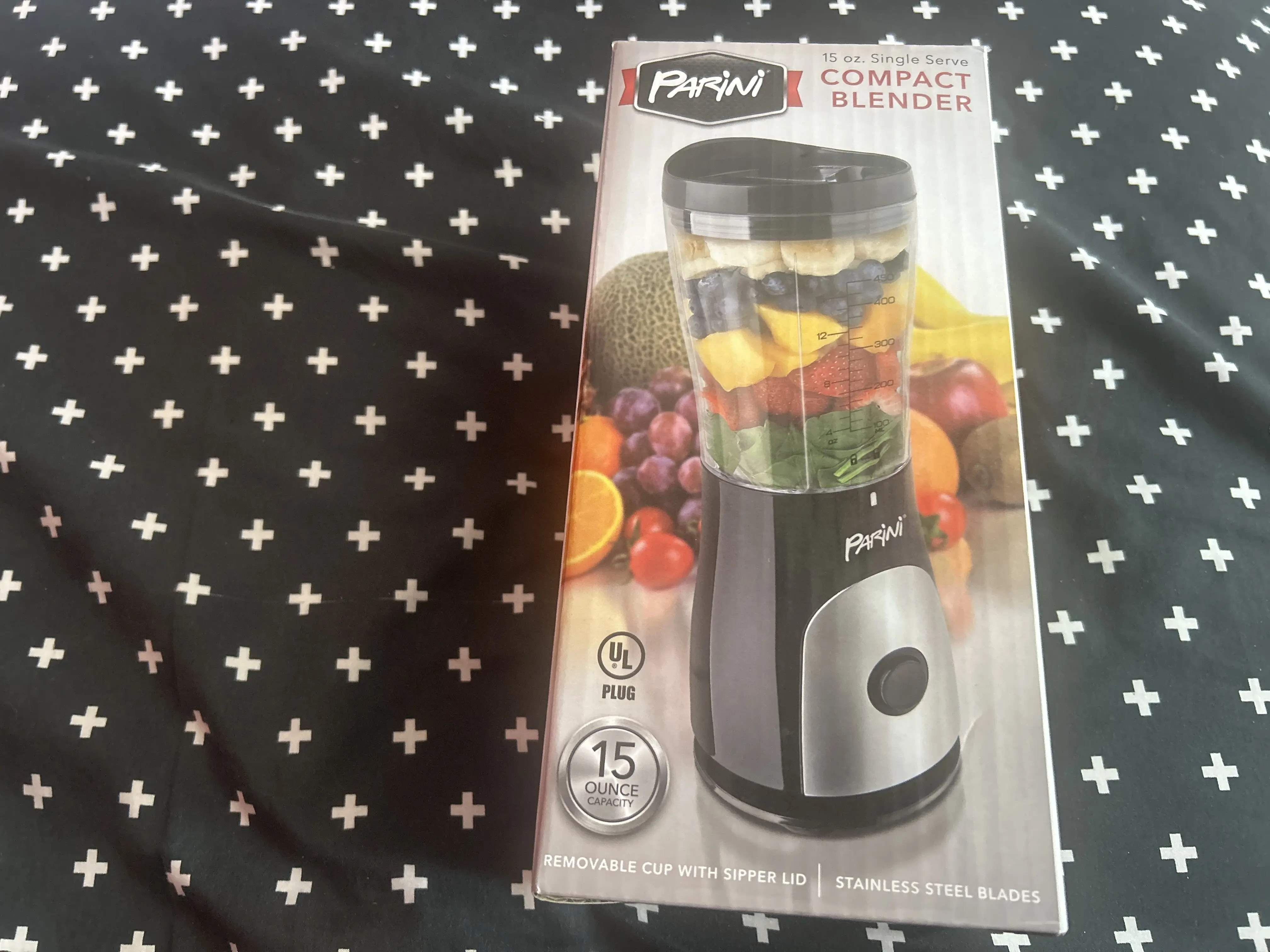 Compact blender