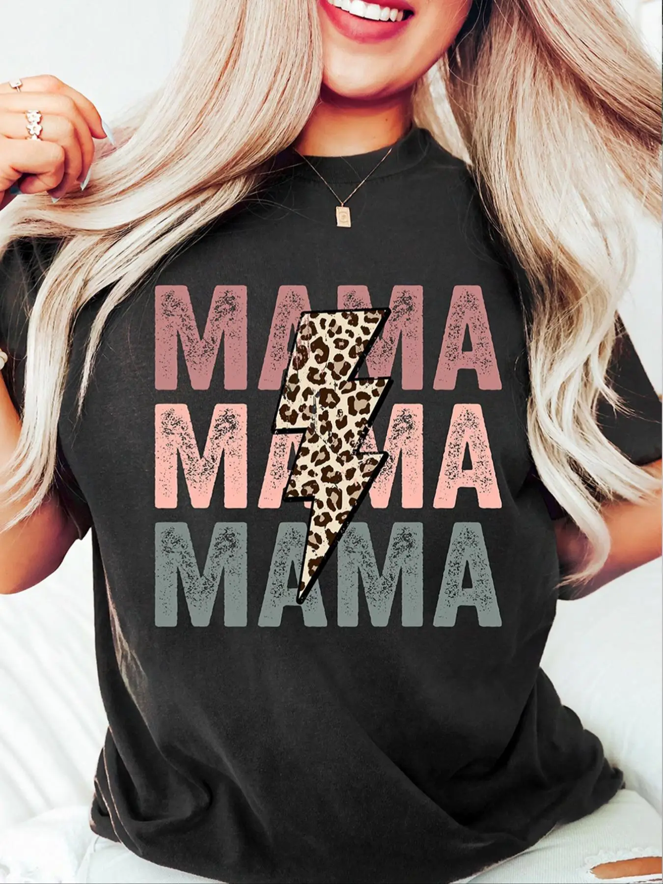 Women's Leopard Lightning & Letter Print Round Neck Tee, Fashion Casual Short Sleeve T-Shirt for Daily Wear, Ladies Clothes for Summer