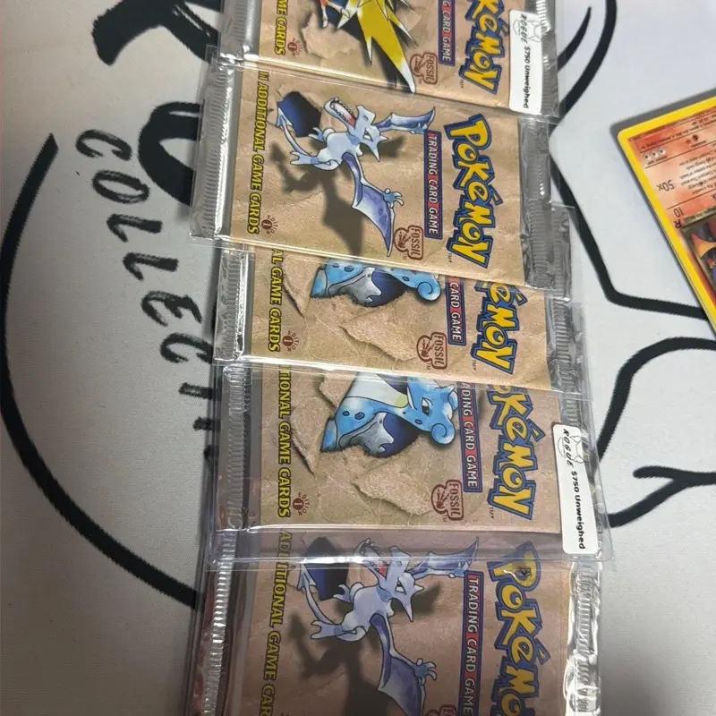 First edition fossil pack ( unweighed )