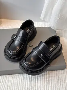 Fashion Heart Leather Shoes, Comfortable Flat Sole, All Seasons, Unisex Kids, Casual Outdoor, Party, Travel, Holiday