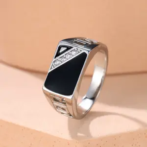 Men’s Square Ring with Sparkling Stones – Stylish Fashion Statement