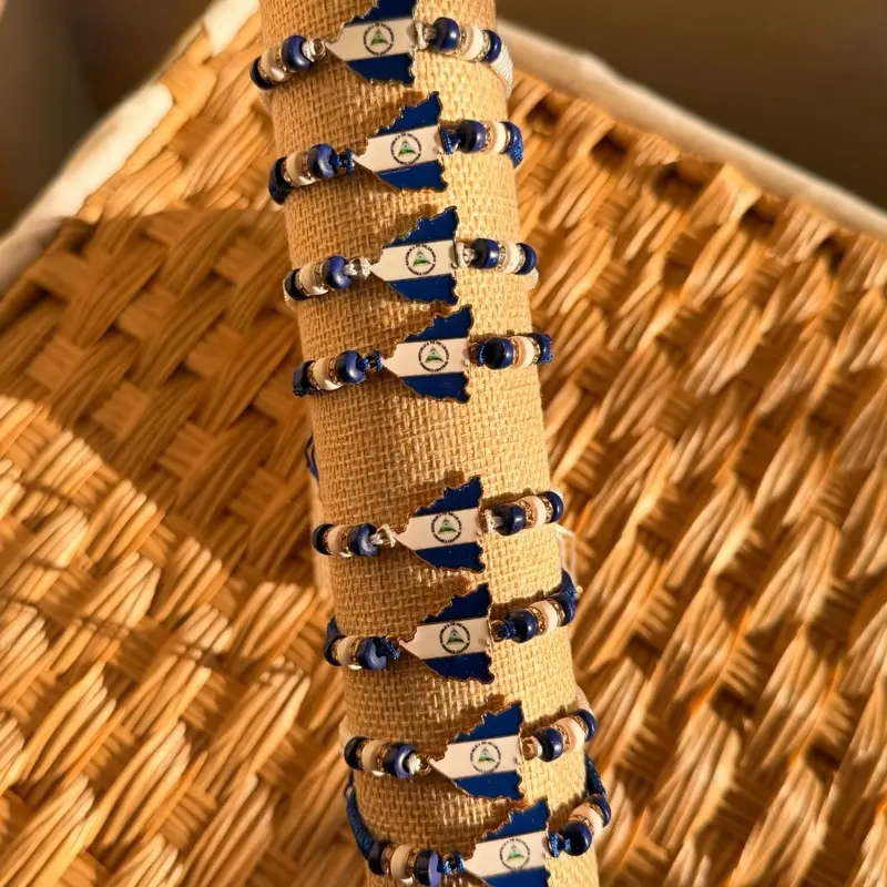 Pulsera tejida mapa de Nicaragua