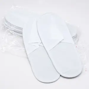 Roomsium 30 Pairs White Disposable Slippers | Roomsium Hotel & Spa Guest Amenities