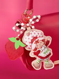 Strawberry Shortcake 1 Cute Pu Leather Keychain, Equipped With Strawberry Airtag Storage, Pearl Bow Decoration, With Hook To Hang On The Bag, Suitable For Women And Students, Strawberry, Bow, Sweet, Pastoral