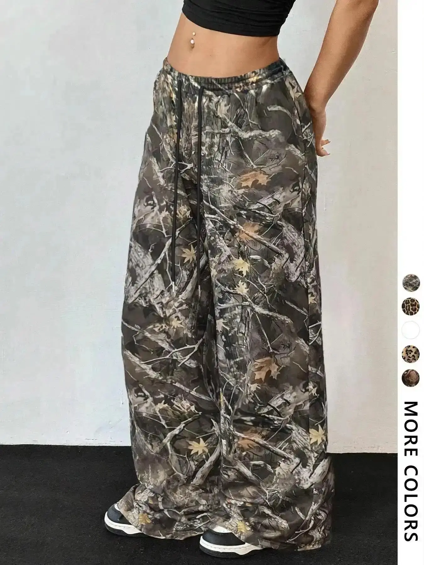 Unisex Camo Leaf Print Drawstring Waist Sweatpants, Casual Streetwear Pants, Casual Pocket Trousers for Fall & Winter, Fashion Men's Bottoms for Daily Wear Comfortable Trendy Men Style Everyday Elegant
