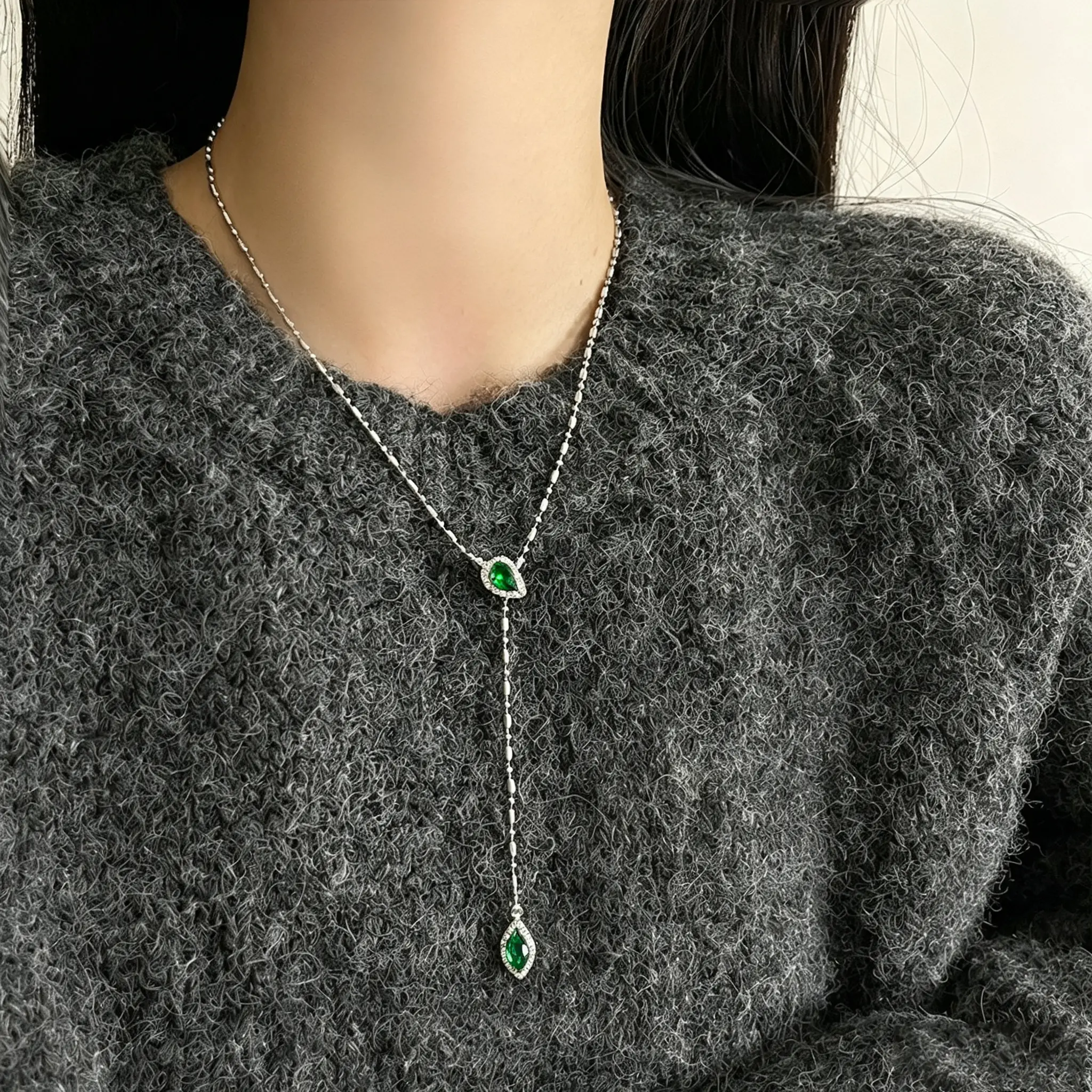 Adjustable Emerald Green Snake Pendant Y-Necklace for Women, Silver Snake Head CZ Crystal Lariat Choker, Vintage Luxury Snake Jewelry Gift