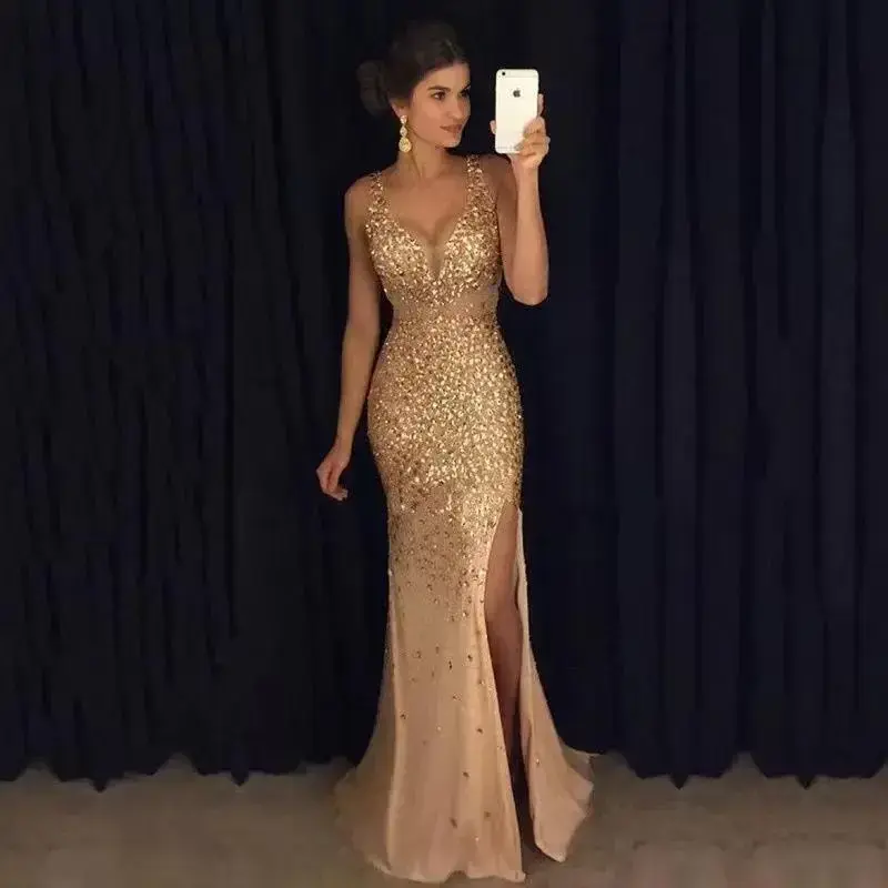 2024 Autumn–Winter New European and American Cross-Border New Gold Foil Sequined Long Dress Evening Gown, can be paired with a raincoat