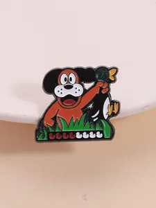 1PC Duck Hunt Dog Chasing Duck Brooch Retro Game Cartoon Pin for Gamers Gift Nostalgic Decoration Fashion Accessory