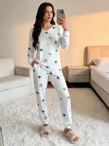 Women's Spring Long Sleeve Pajama Set Loungewear, St Patrick Four-Leaf Clover Print, Romantic Valentine's Day Gift for Wife Girlfriend